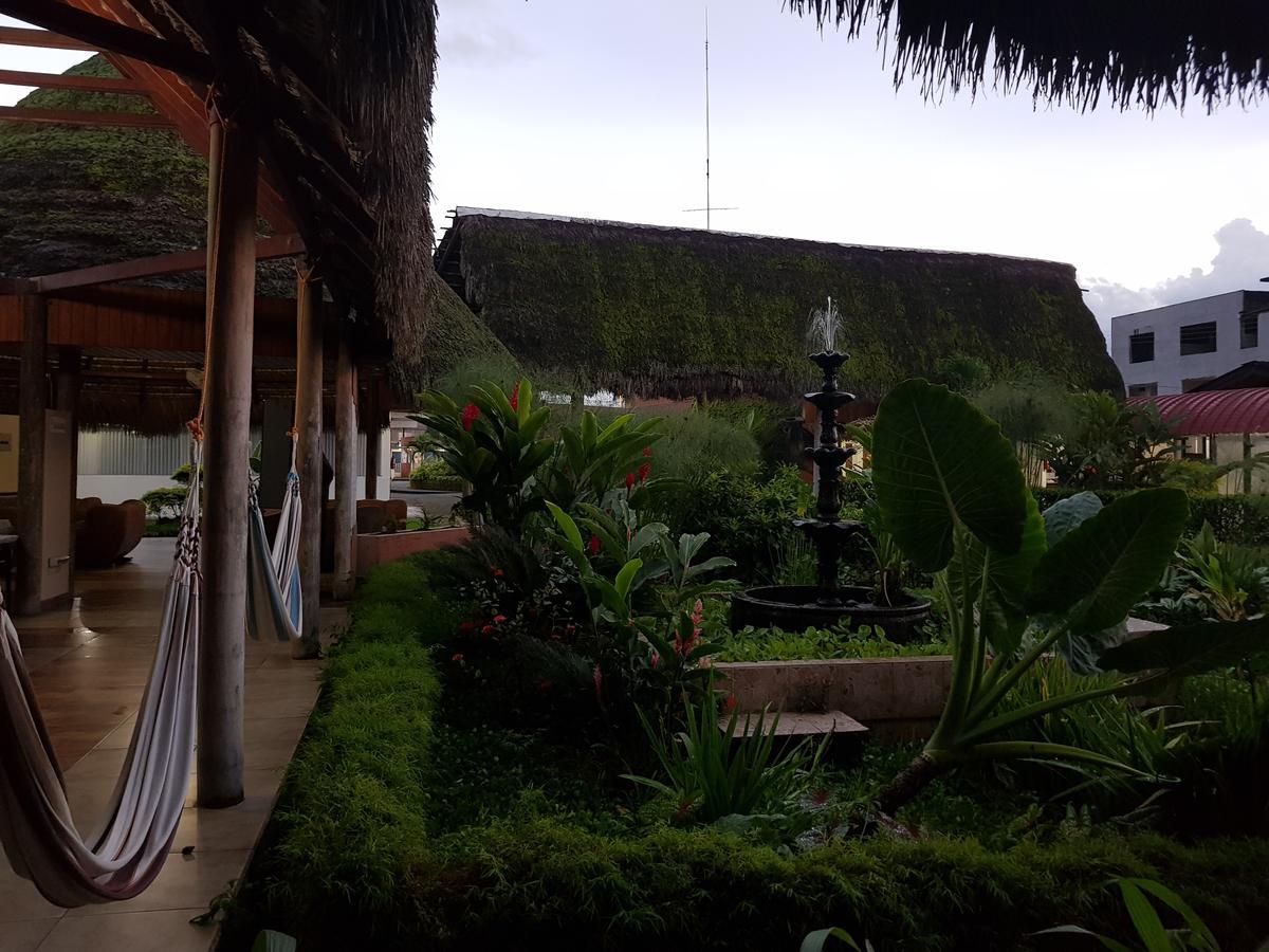 Gran Hotel De Lago - Lago Agrio นวยบาโลฮา ภายนอก รูปภาพ